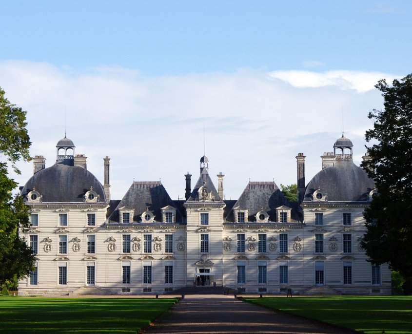France Trip Secrets - Cheverny castle