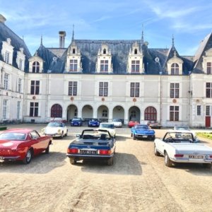 France Trip Secrets - Private vintage car tour - Western France